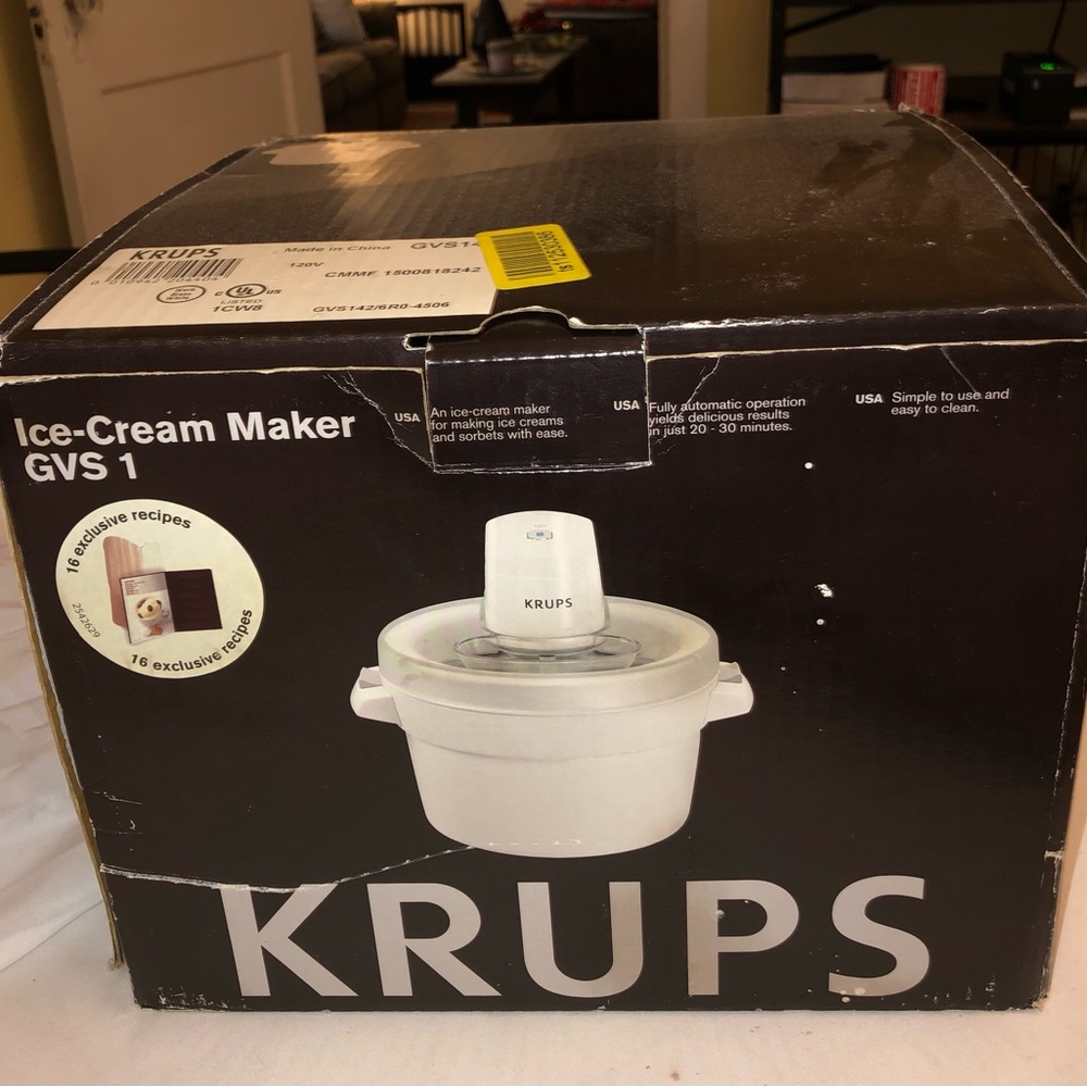 White Ice Cream Maker GVS1